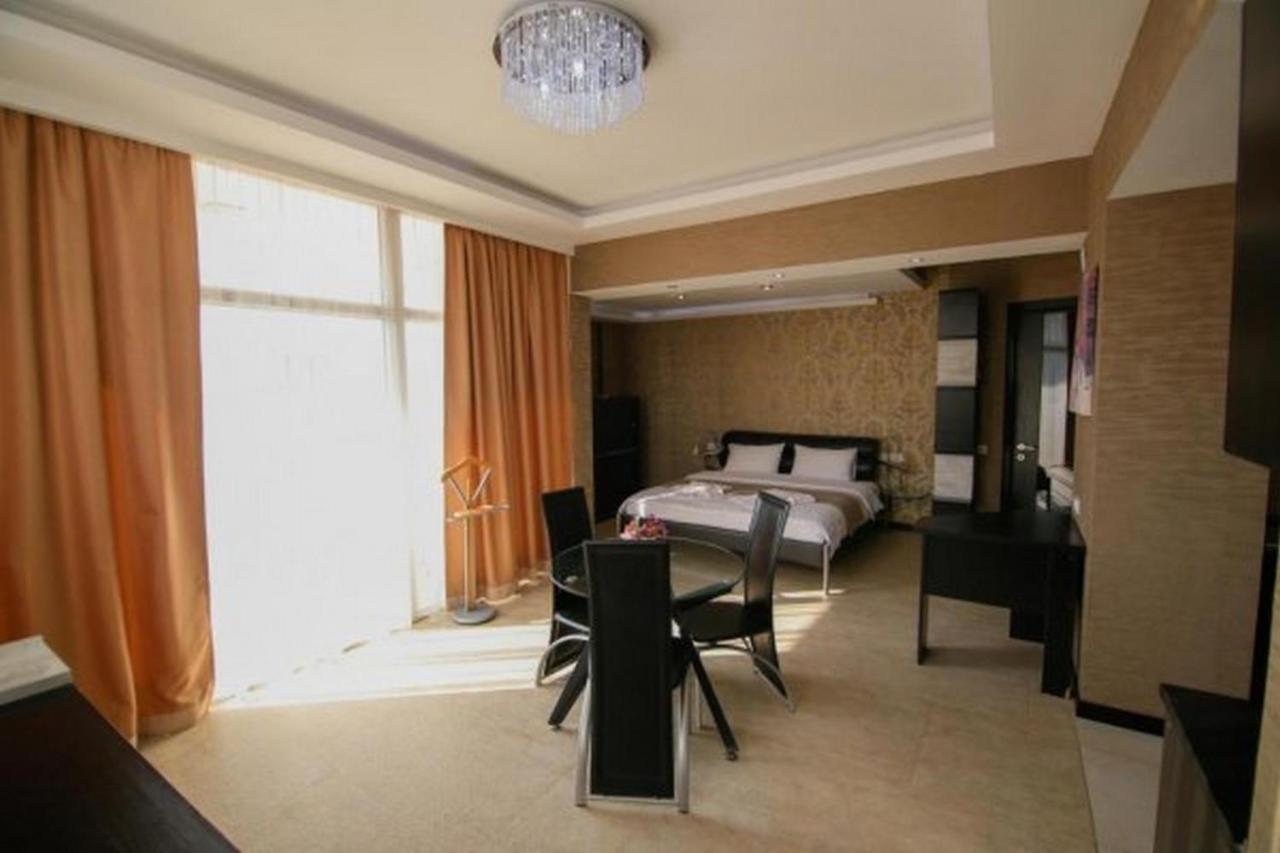 Panorama 360° Hotel Тбілісі Екстер'єр фото