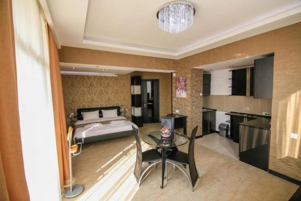Panorama 360° Hotel Тбілісі Екстер'єр фото